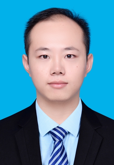 fbb34c6fec0c4a91bd6f7ce4b378629e.jpg 证件照-蓝底.jpg